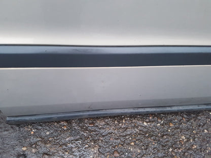 2000 - 2007 Volvo V70 II 285 Estate DOOR - BARE (FRONT DRIVER SIDE) 8679659