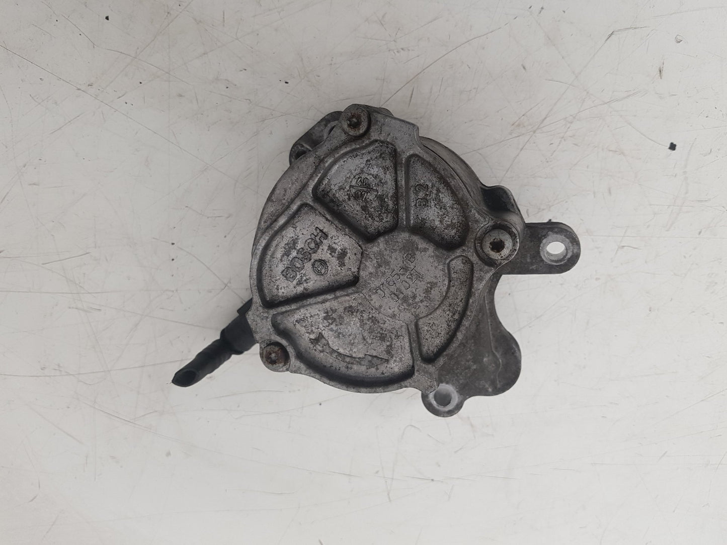 2006 - 2010 Volvo C70   Vacuum/Air Pump 30725859