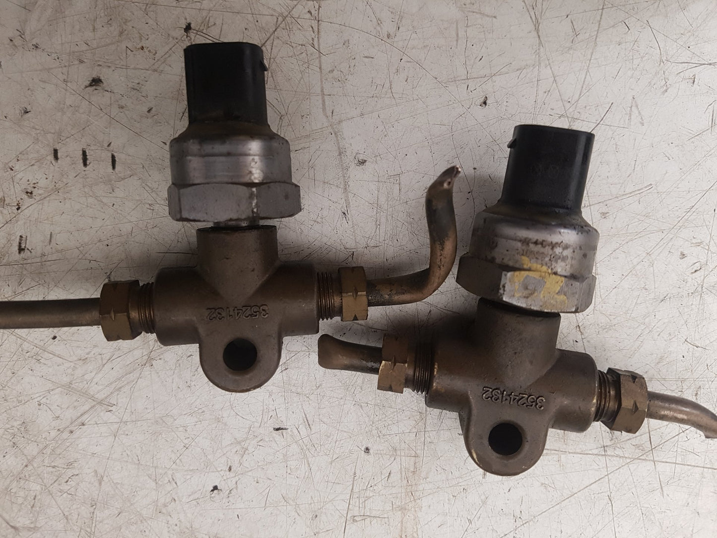 2008 - 2011 Volvo V70  Estate BRAKE PRESSURE SENSORS (PAIR) 3524132