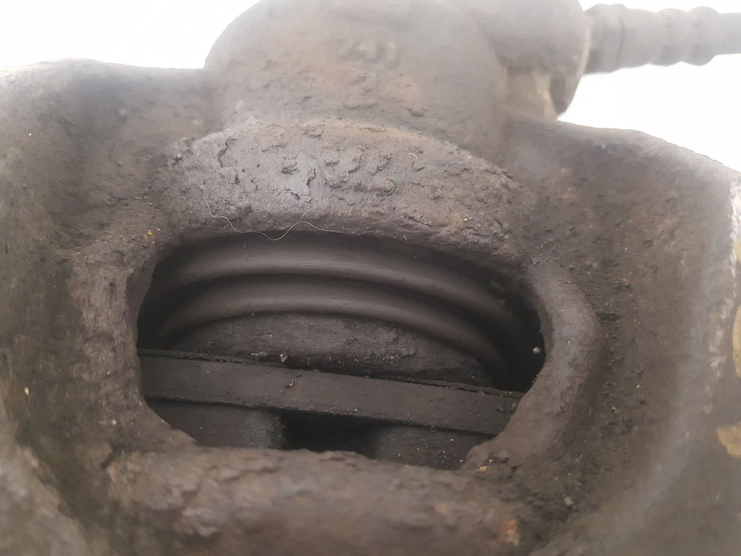 2008 - 2016 Volvo V70  Estate Left Front Caliper
