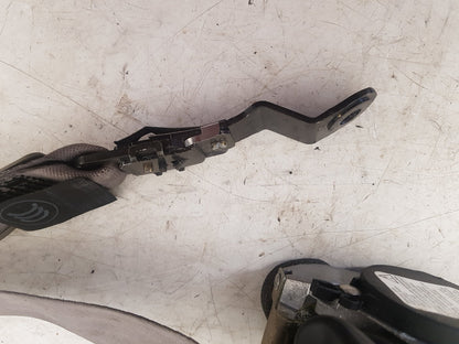 2002 - 2006 Volvo XC90  Estate Left Rear Seat Belt 30642796 601239200 2ND ROW BEIGE