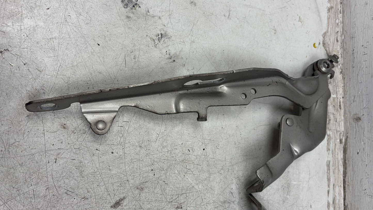 2008 - 2016 Volvo XC70 III 136 Estate Bonnet Hinge/Strut 31250186