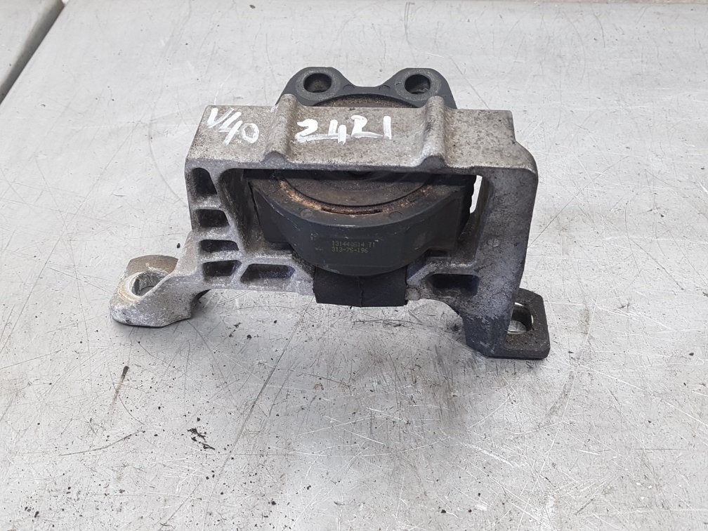 2012 - 2016 Volvo V40  Hatchback Right Engine Mount 31401726