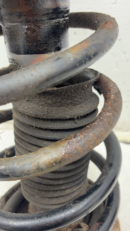 2007 - 2014 Volvo XC90  Estate COIL SPRING (FRONT PASSENGER SIDE)