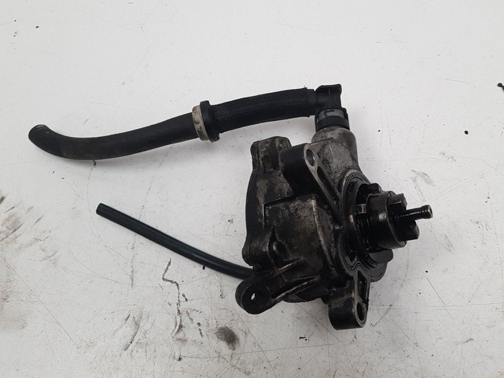 2005 - 2012 Volvo XC90  Estate Vacuum/Air Pump 30731825