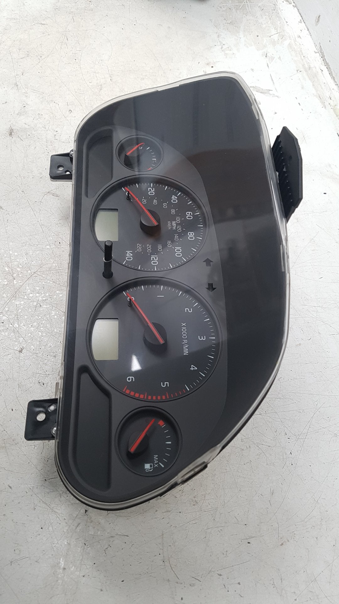 2000 - 2004 Volvo V40  Estate Instrument Cluster 30623049