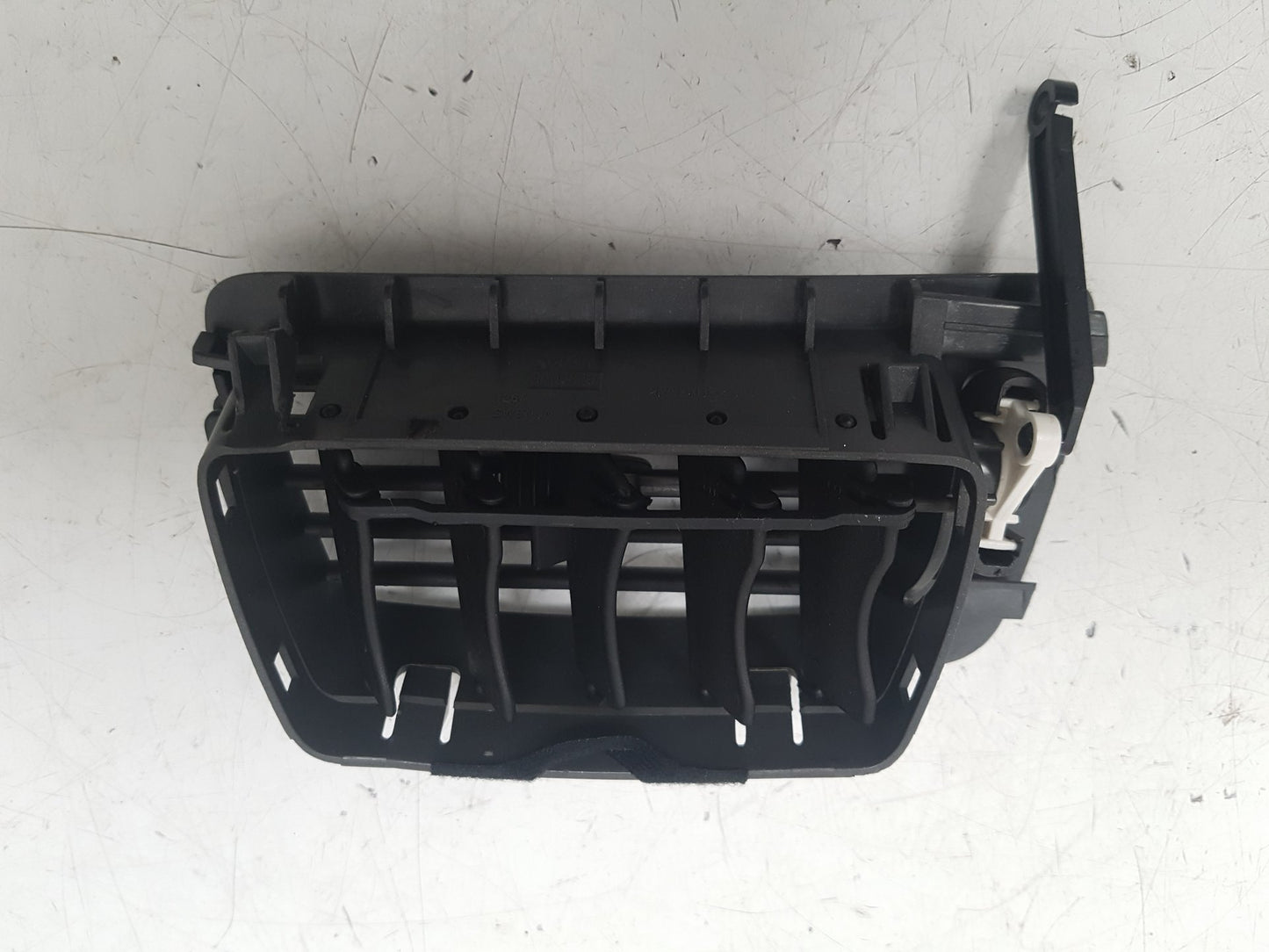 2000 - 2007 Volvo XC70  Estate AIR VENT (PASSENGER SIDE FRONT) 3409378