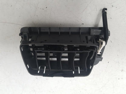 2000 - 2007 Volvo XC70  Estate AIR VENT (PASSENGER SIDE FRONT) 3409378
