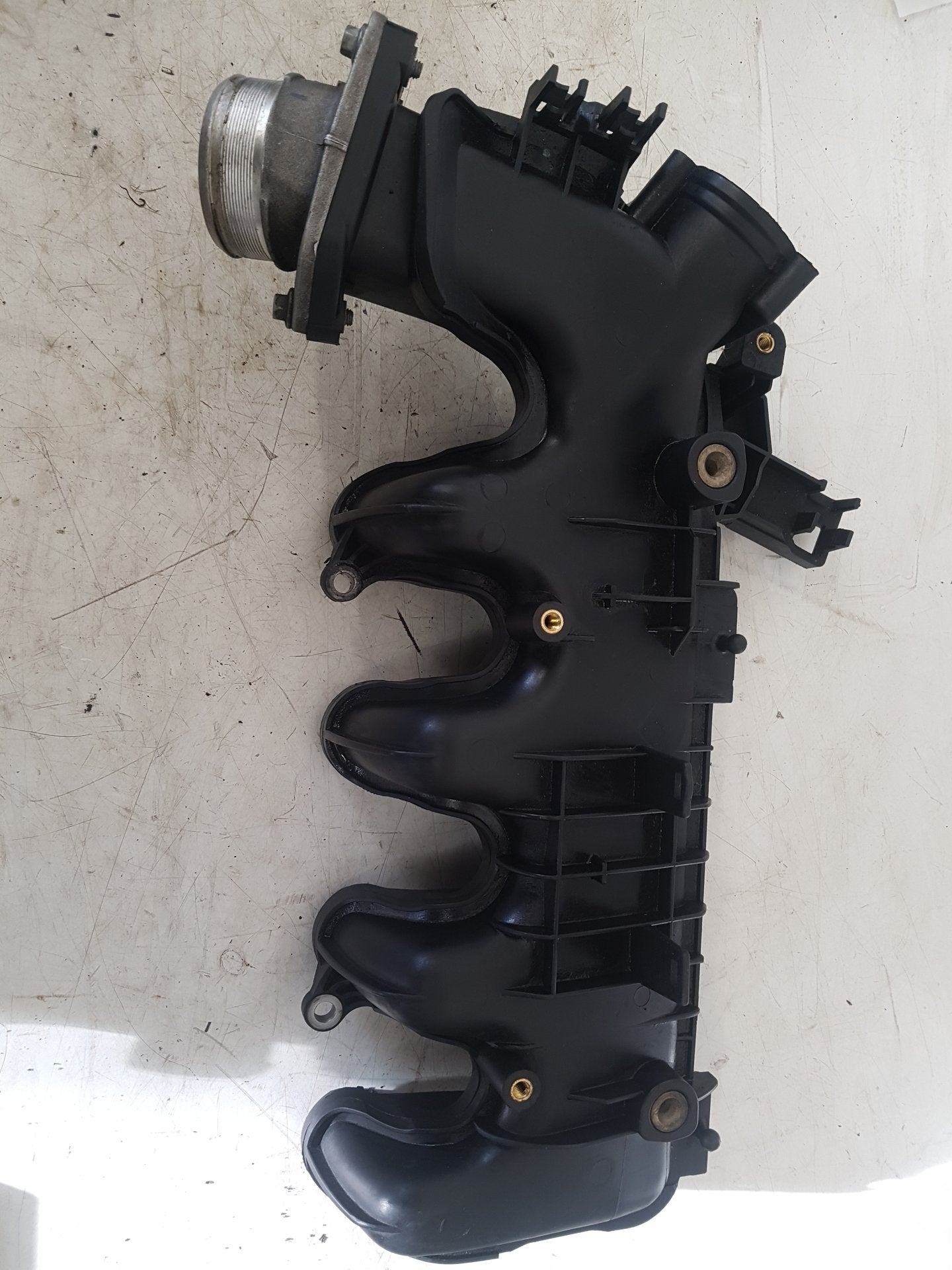2008 - 2012 Volvo V50  Hatchback Intake Manifold 993390
