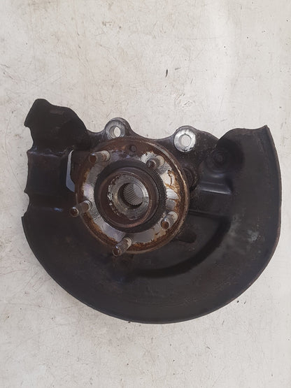 2013-2016 Volvo V40 III 525 Left Front Hub Assembly 31387650 VRAC Grade A