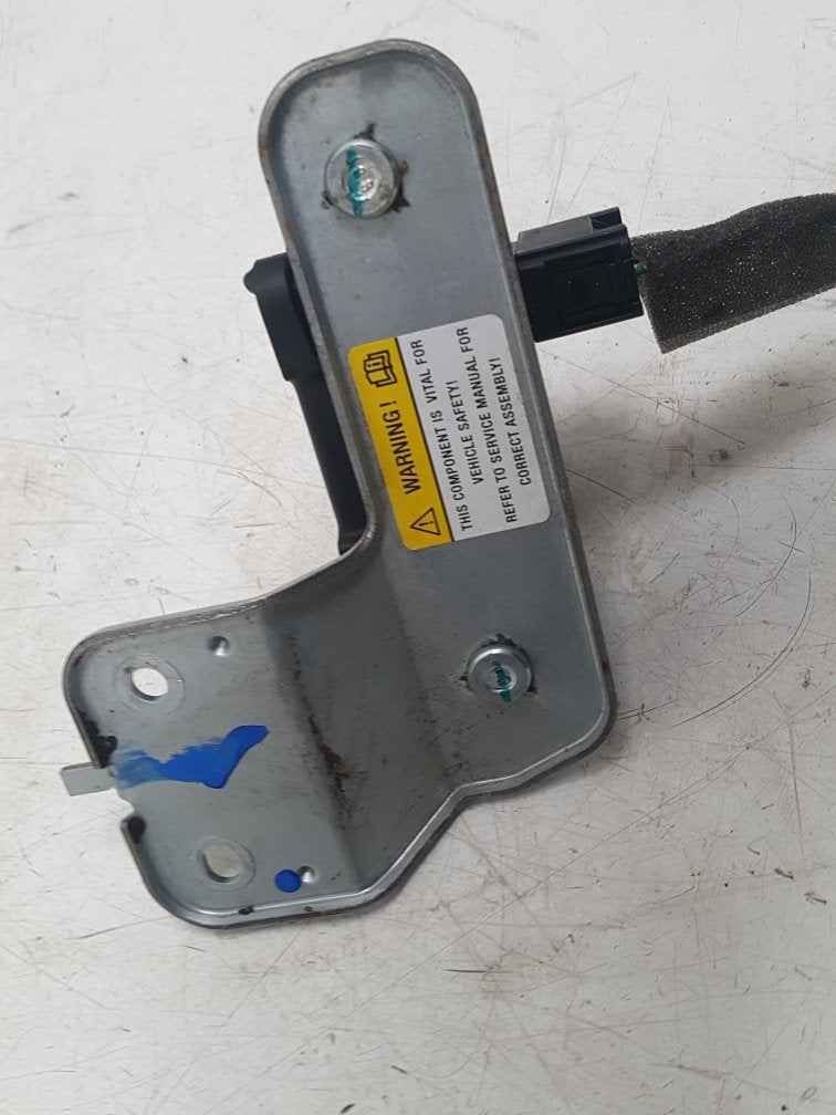 2005 - 2008 Volvo V70  Estate YAW SENSOR 30667843