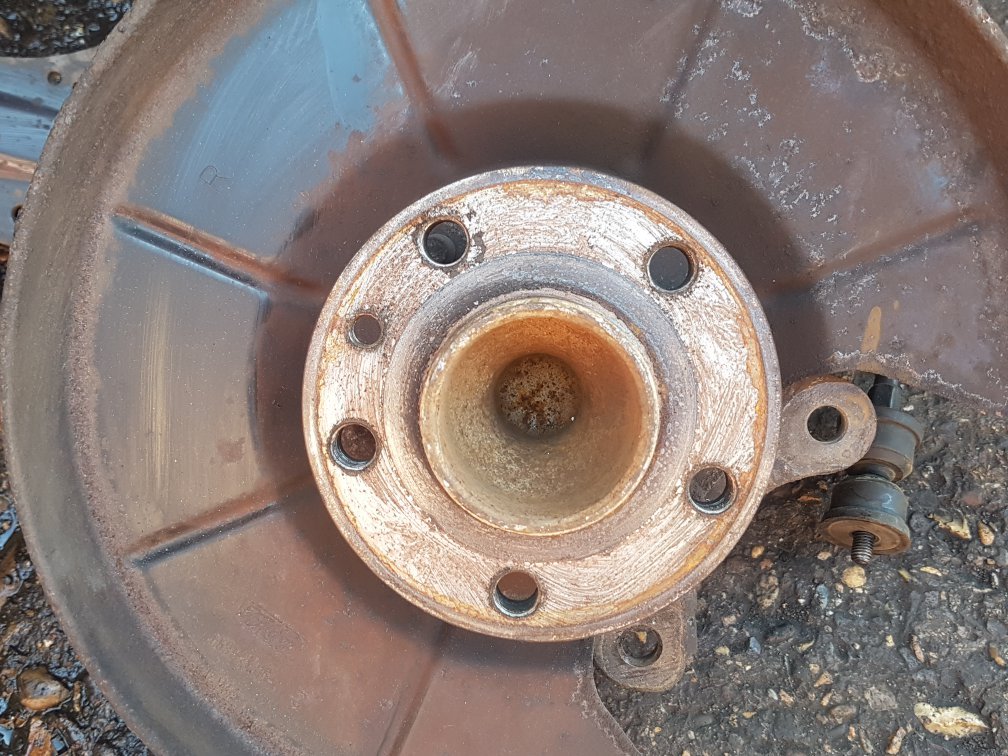 2006 - 2009 Volvo S80  Saloon HUB (REAR)
