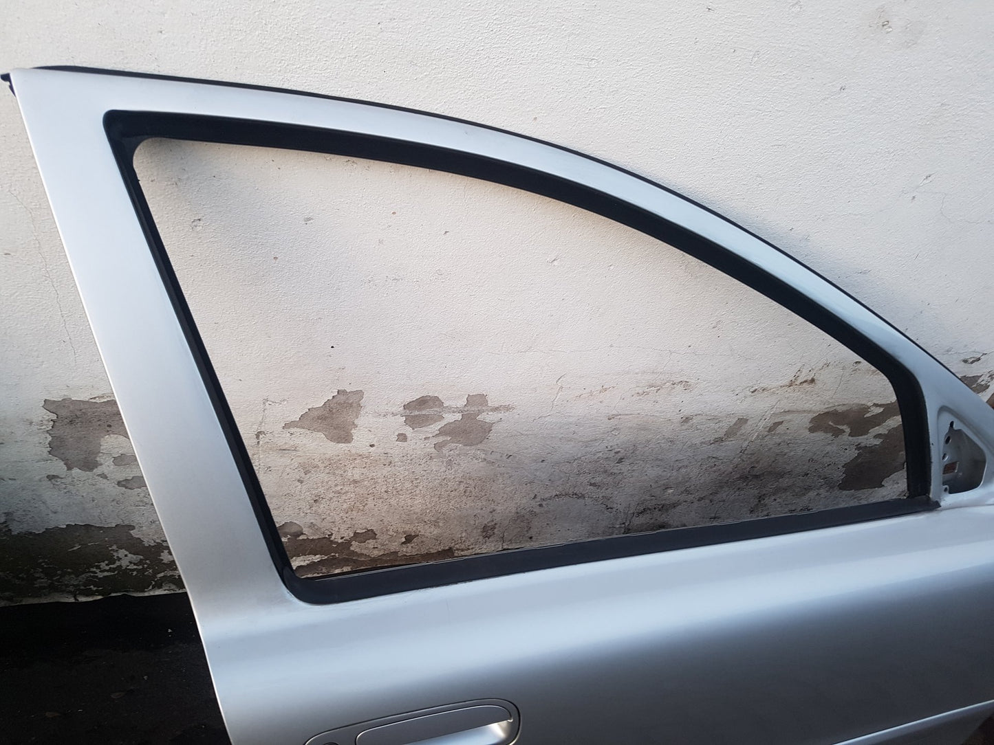 2007 Volvo V70  Estate DOOR - BARE (FRONT DRIVER SIDE) 31335589