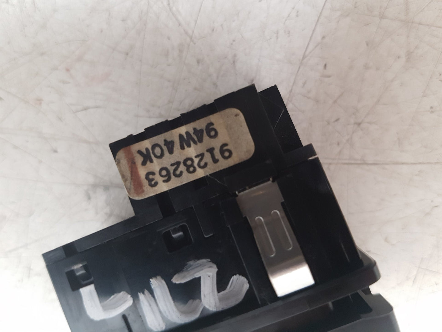 1992 - 1997 Volvo 850  Estate HEATED MIRROR SWITCH 9128263