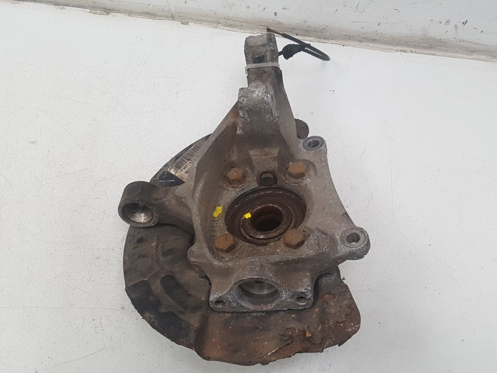 2006 - 2009 Volvo S60  Saloon Left Front Hub Assembly 9461943