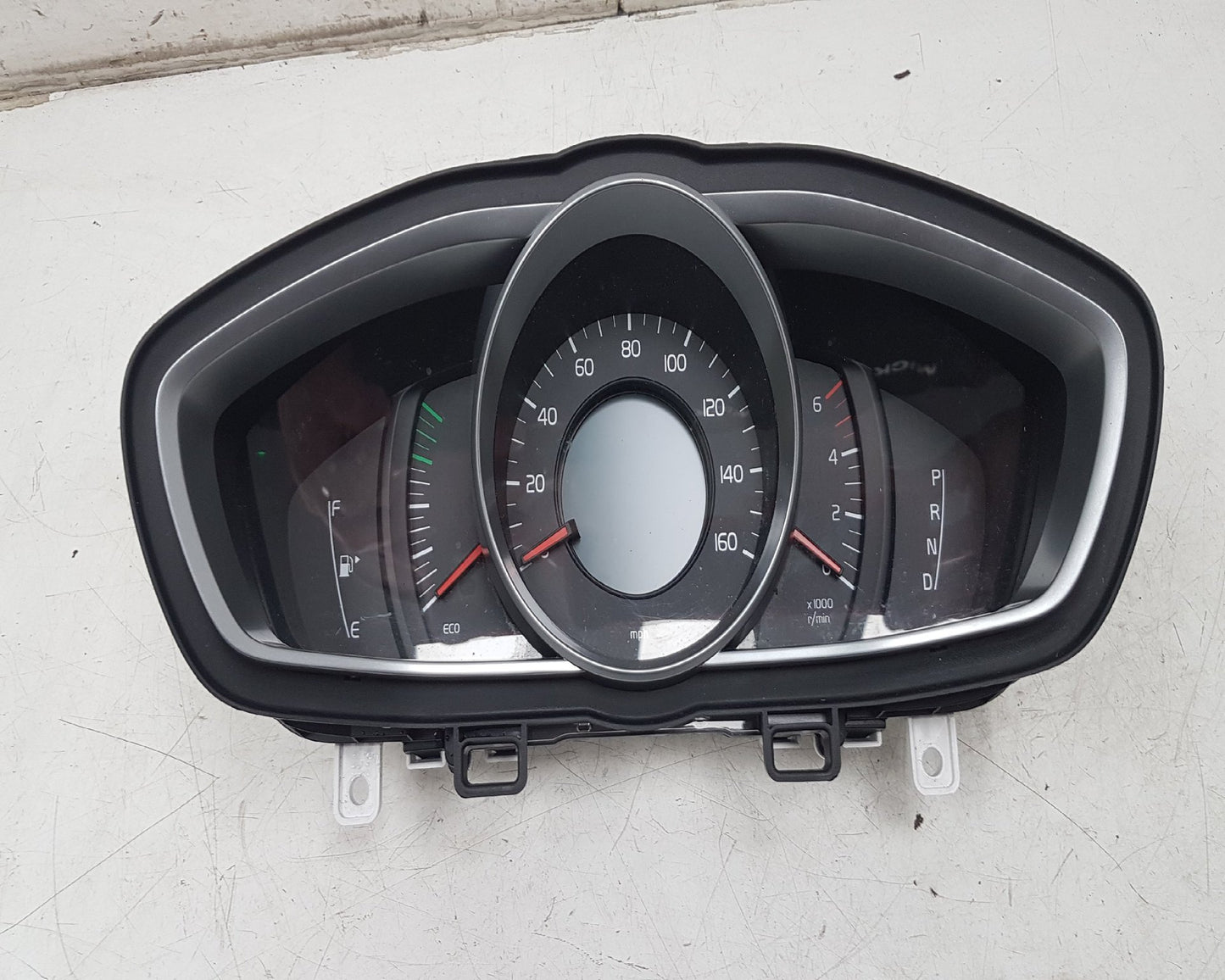 2012 - 2019 Volvo V40 Cross Country  Hatchback Instrument Cluster 31412876