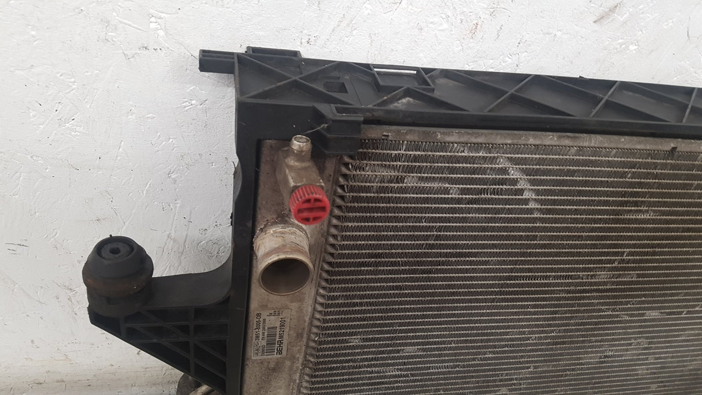 2007 - 2013 Volvo C70  Convertible Radiator 3M51-8005 DB