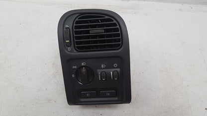 2013 - 2019 Volvo V40 III 525 Hatchback Dash Air Vent Centre 30643856