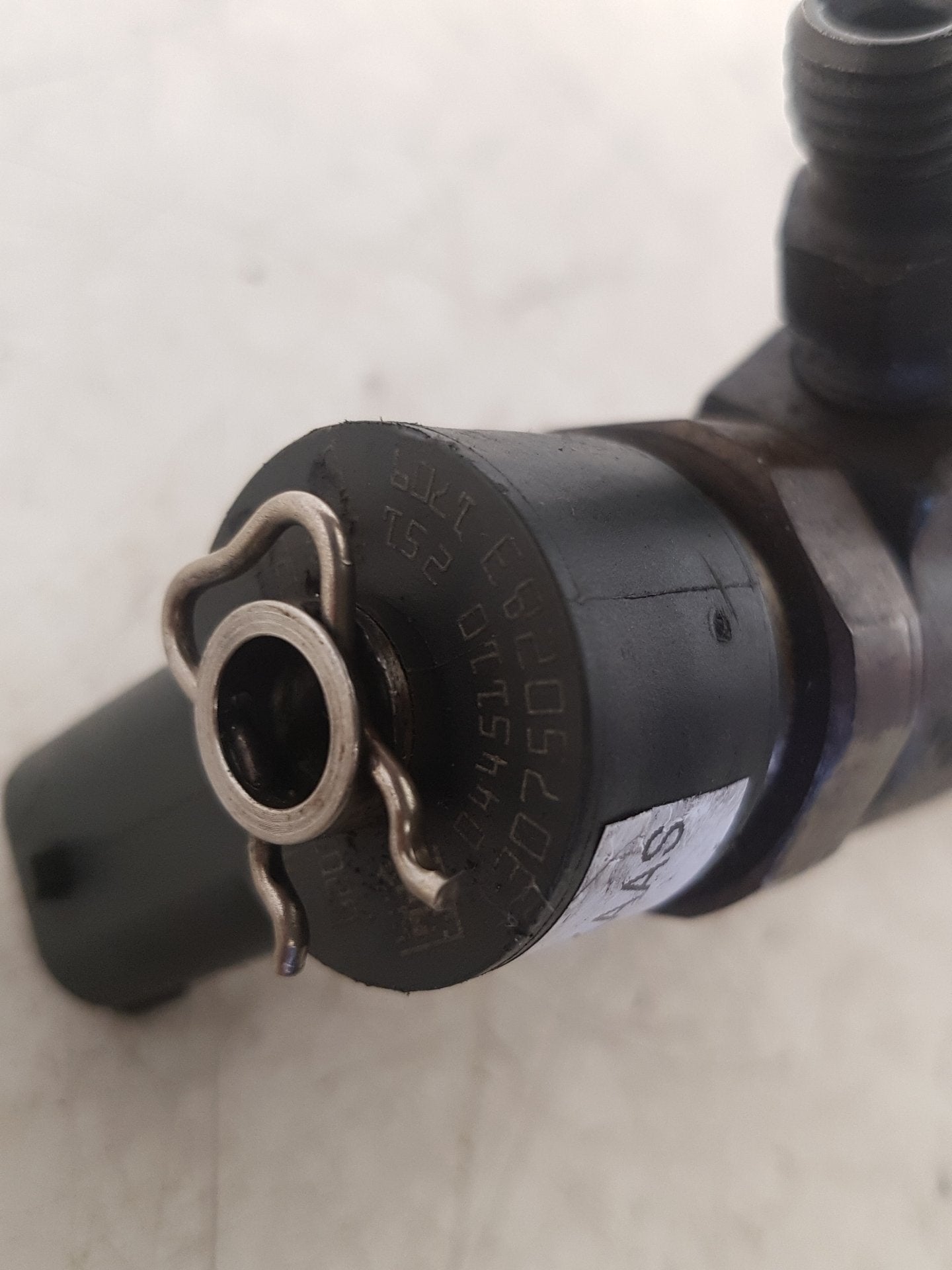 2000 - 2007 Volvo XC70  Estate Fuel Injector 0445110251