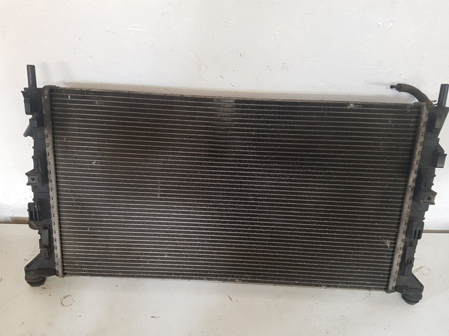 2004 - 2010 Volvo V50   Estate Radiator 3M5H8005TL