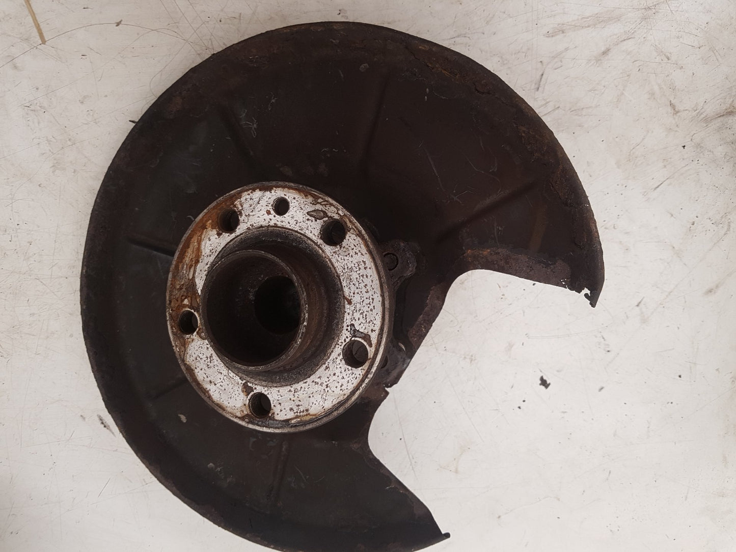 2009 - 2013 Volvo V60  Estate HUB BEARING (DRIVER SIDE REAR) 31201286