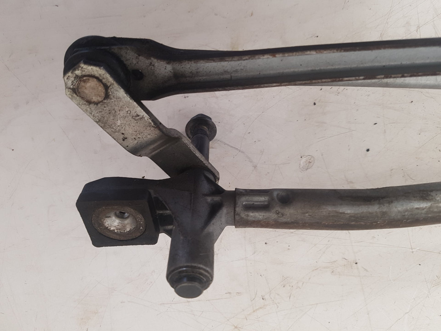 2010 - 2013 Volvo S60 II 134 Saloon WIPER MOTOR (FRONT) & LINKAGE 1397220627