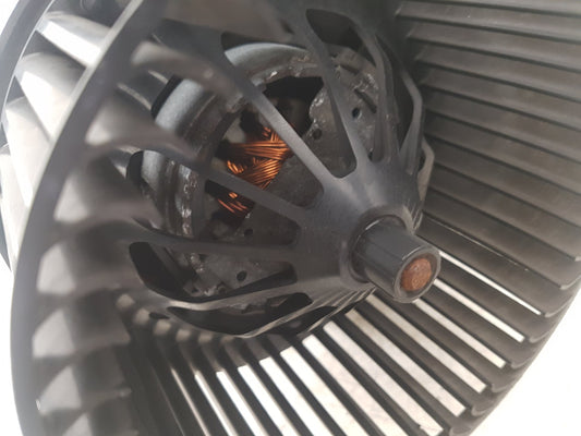 2012 - 2019 Volvo V40  Hatchback Blower Motor AV6N-18456-BA