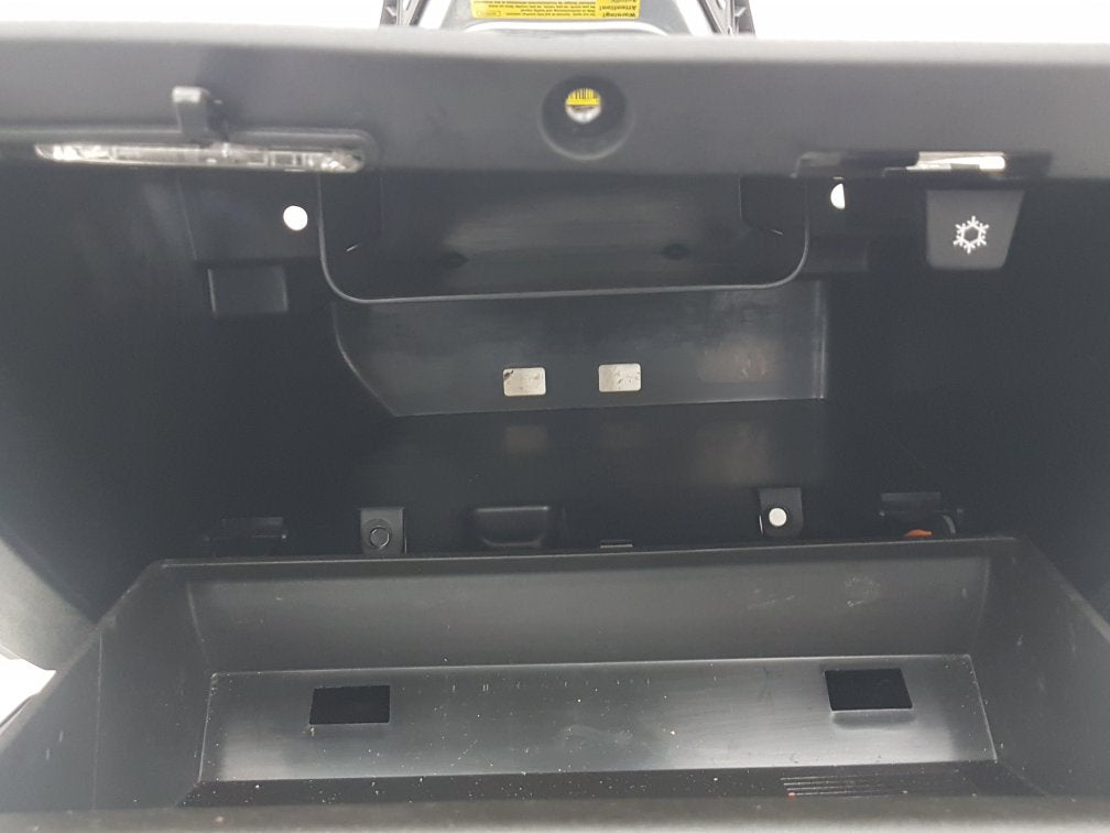 2012 - 2016 Volvo V40  Hatchback Glove Box 39815937 1284504