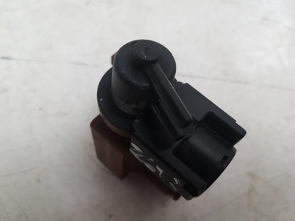 2006 - 2012 Volvo C70  Convertible TURBO BOOST CONTROLLER 6G9Q-9E882-CA