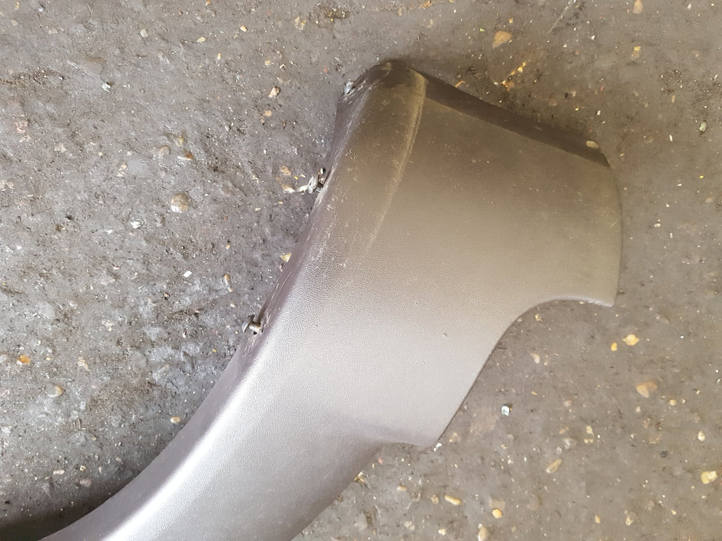 2000 - 2007 Volvo XC70  Estate Right Front Wheel Arch Moulding 30678044