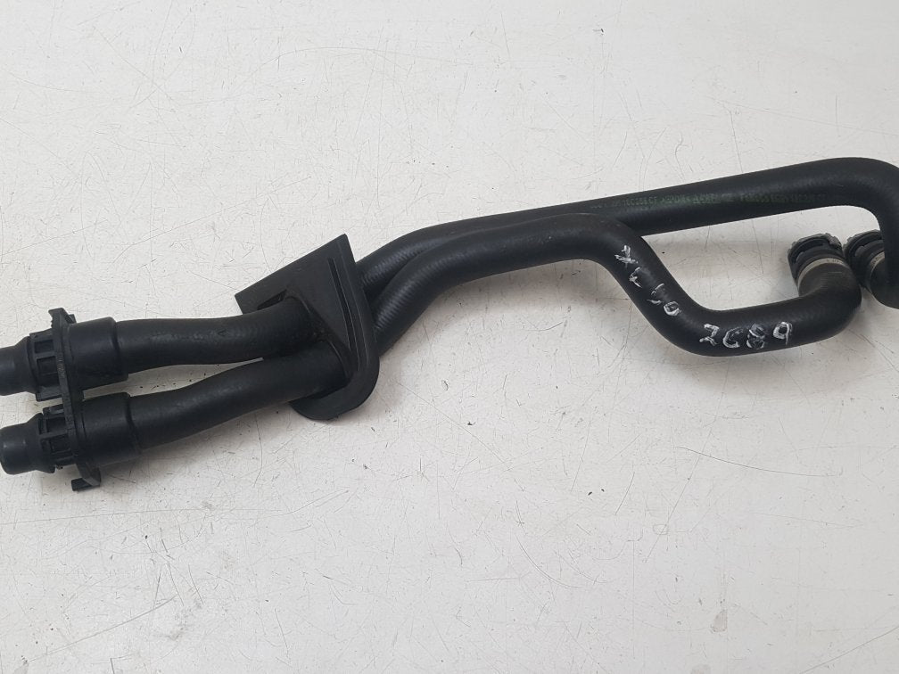 2009 - 2015 Volvo XC60  Estate WATER PIPE 31274927