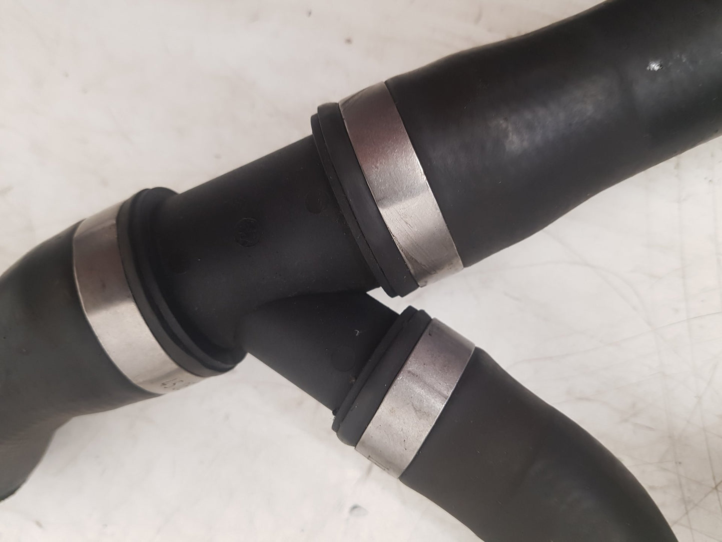 2006 - 2012 Volvo C30  Hatchback RADIATOR HOSE 30725839