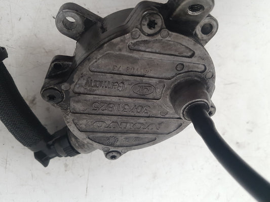 2004 - 2007 Volvo XC70  Estate Vacuum/Air Pump 30731825