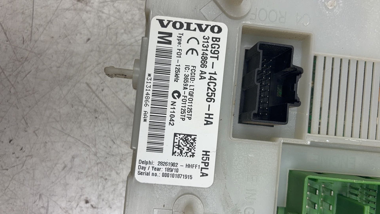 2010 Volvo XC70  Estate Engine Fuse Box 31314866