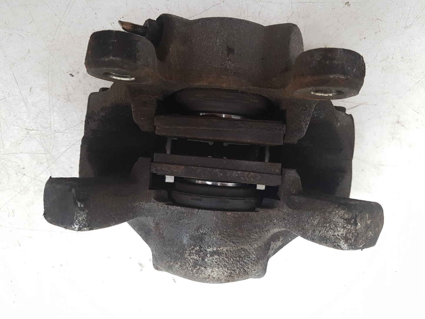 1992 - 1997 Volvo 850  Estate Right Rear Caliper 5003813