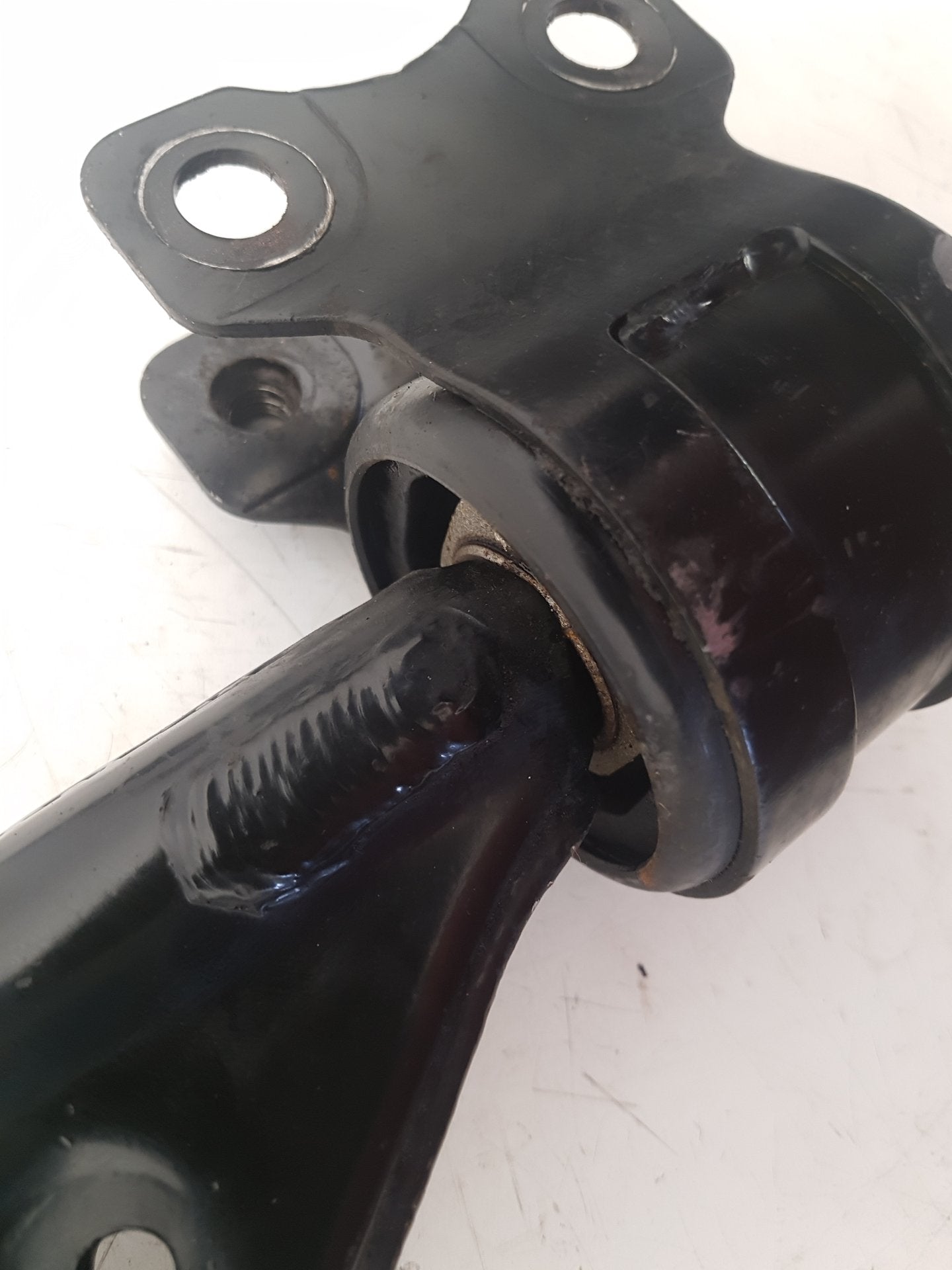 2006 - 2010 Volvo C70   Right Front Lower Control Arm ASA2235