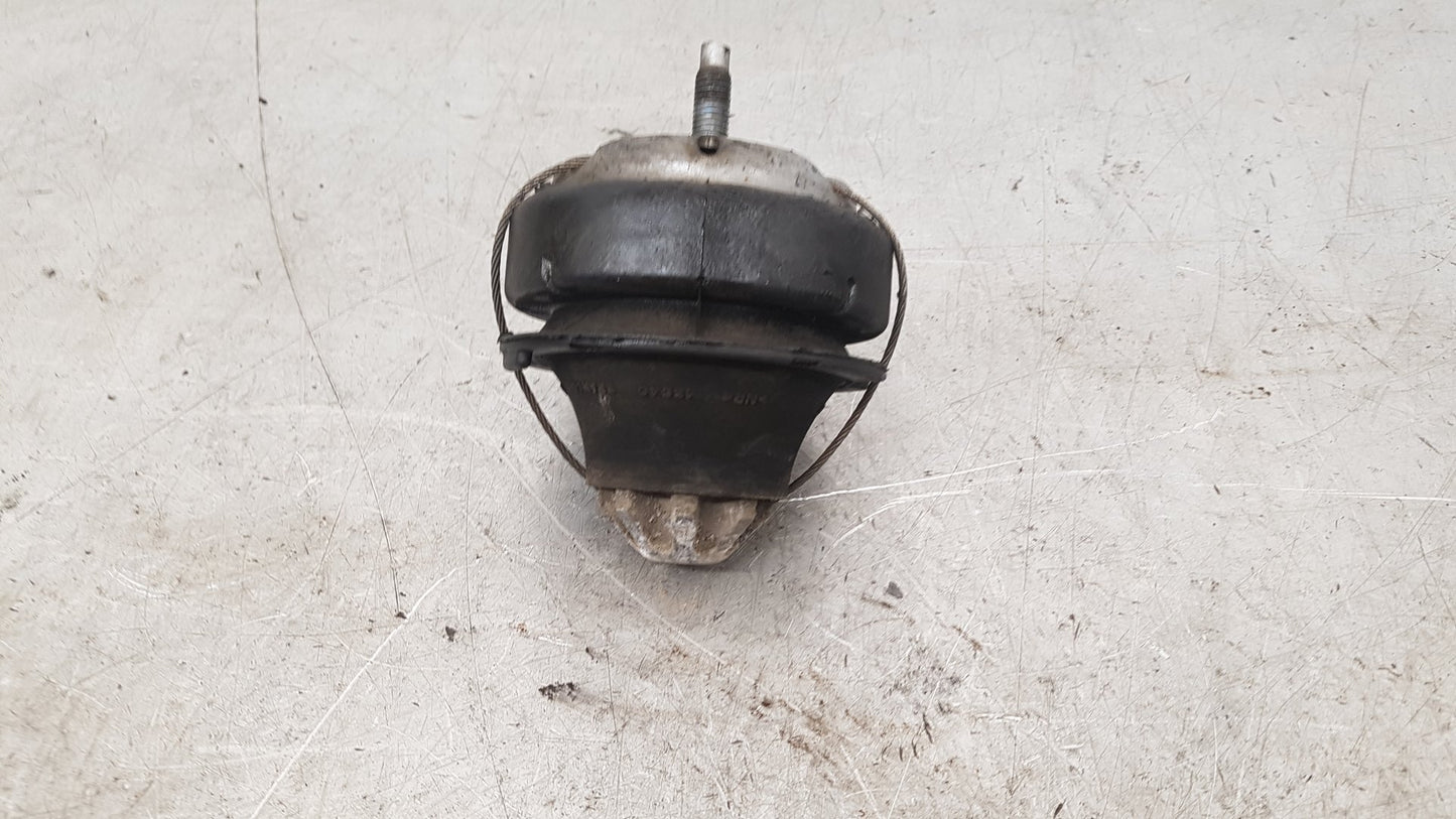 2003 - 2006 Volvo XC90  Estate ENGINE MOUNT (FRONT) 8683936