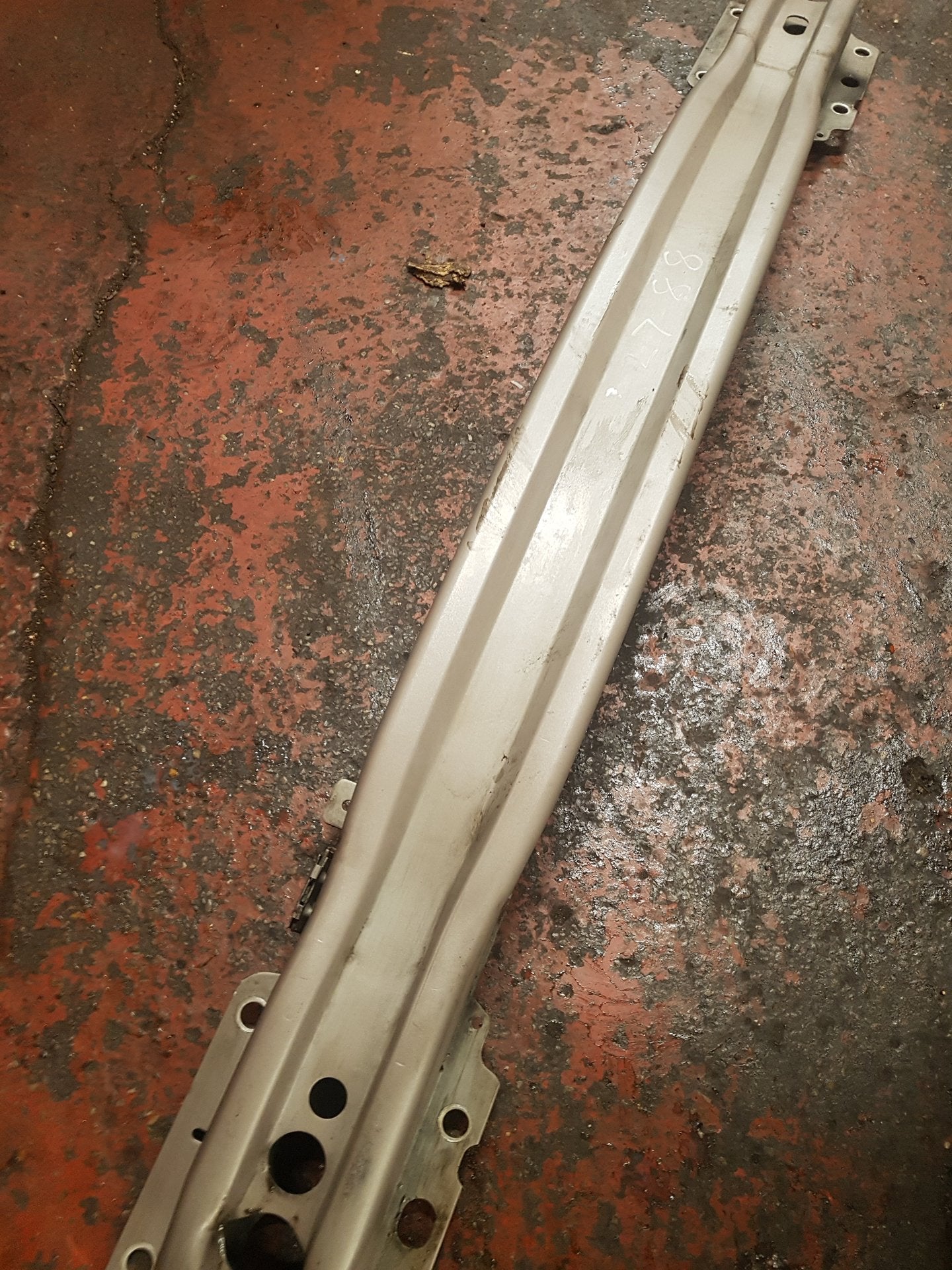 2008 - 2011 Volvo V70  Estate IMPACT ABSORBER 30763390
