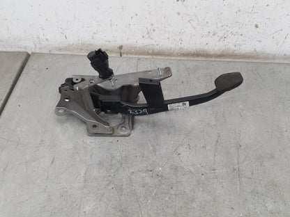 2006 - 2009 Volvo C70  Convertible Brake Pedal 30714999