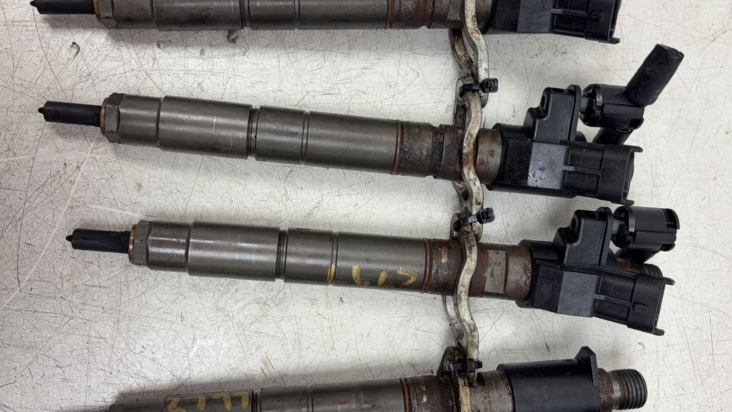 2011 - 2014 Volvo V60 I 155 Estate INJECTOR (DIESEL) SET 31303238