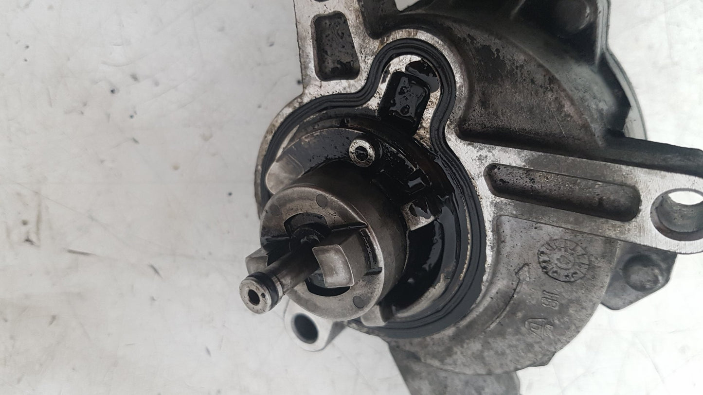 2004 Volvo XC90  Estate VOLVO BRAKE VACUUM PUMP 08699237