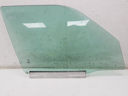 2002 Saab 9-3  Hatchback Right Front Door Window