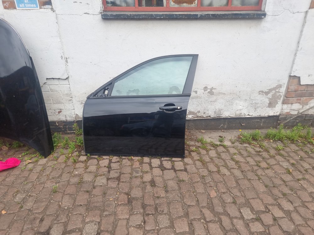 2008 - 2011 Saab 9-3  Estate DOOR - BARE (FRONT PASSENGER SIDE)