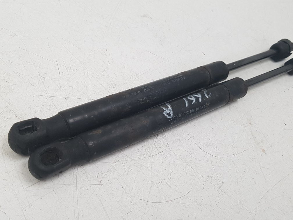 2006 - 2009 Volvo S80  Saloon Bootlid Gas Struts 30779837