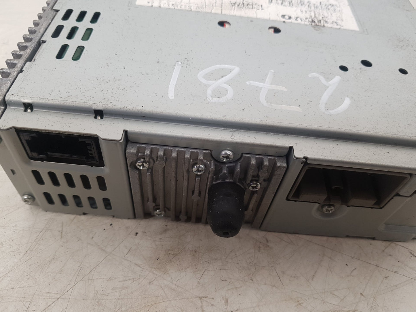 2005 - 2012 Volvo S40  Saloon CD Player 31285448