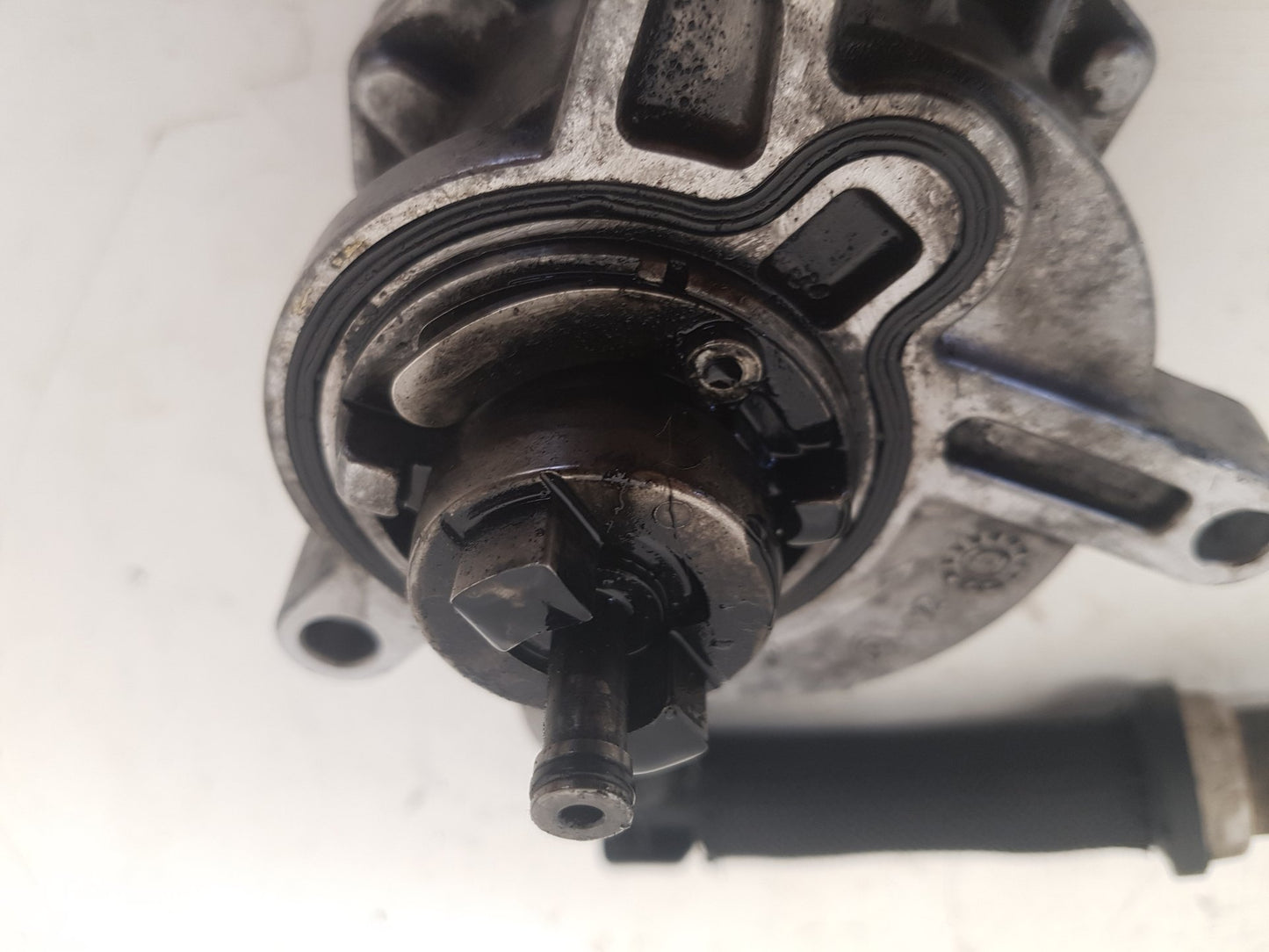 2000 - 2007 Volvo XC70  Estate Vacuum/Air Pump 30731825