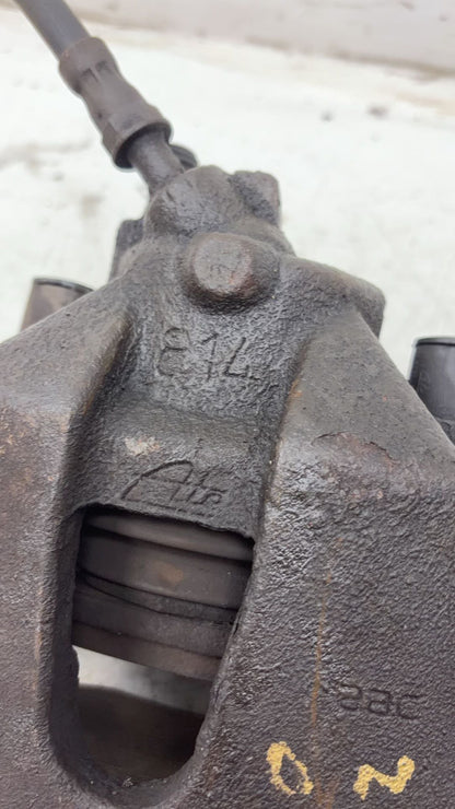 2013 - 2016 Volvo V40 III 525 Hatchback Right Front Caliper 31341487