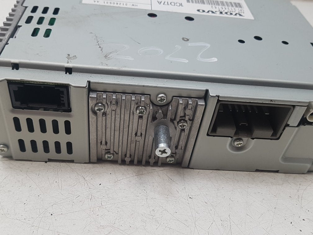 2007 - 2012 Volvo C30  Hatchback RADIO AND CD PLAYER 31266762