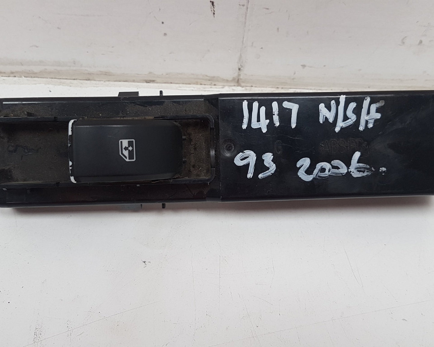 2003 - 2006 Saab 9-3  Saloon Left Front Window Switch 12772064