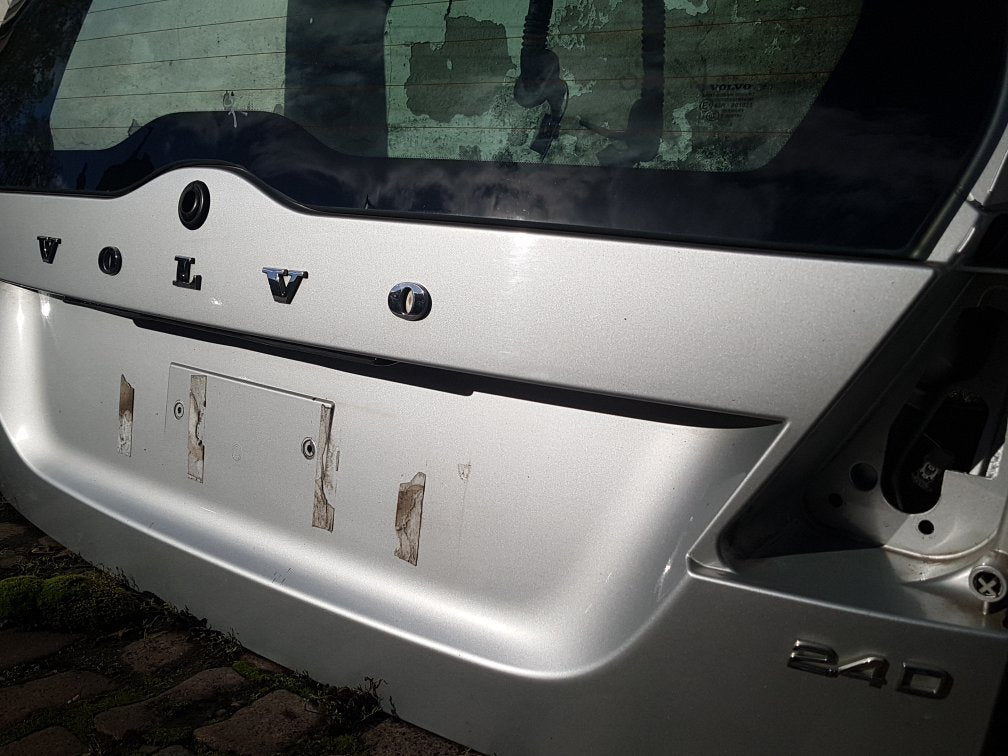 2008 - 2016 Volvo V70 III 135 Estate Tailgate 426 SILVER